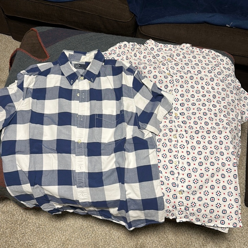 Gap button down short sleeve shirts (set of two)